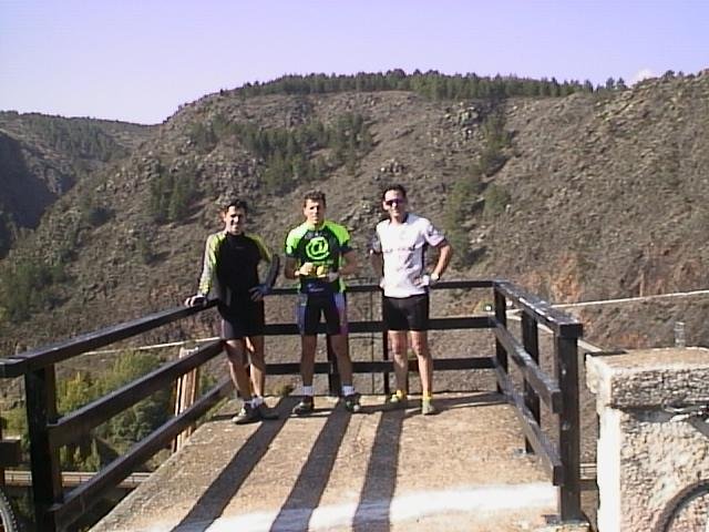 Retiendaspresa3.jpg (65438 bytes)